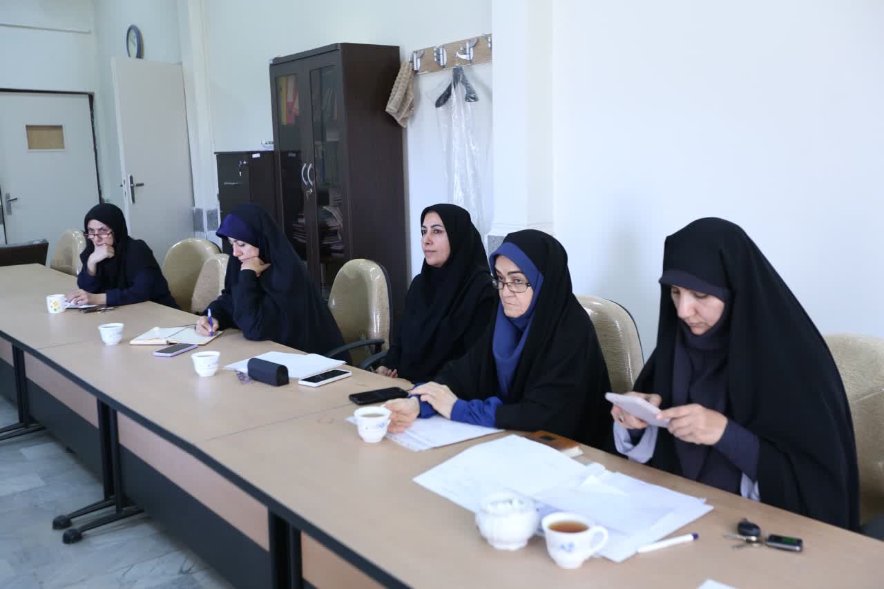 برگزاری دوره توان افزایی اساتیدمشاورفرهنگی تربیتی براساس بند۲مصوبه صورتجلسه شورای فرهنگی