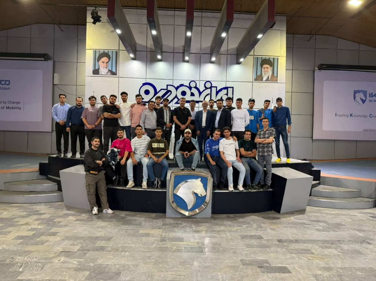 برگزاری اردوی راهیان پیشرفت بازدید دانشجویان رشته مکانیک از کارخانه شرکت ایران خودرو توسط تشکل دانشجویان ایران اسلامی